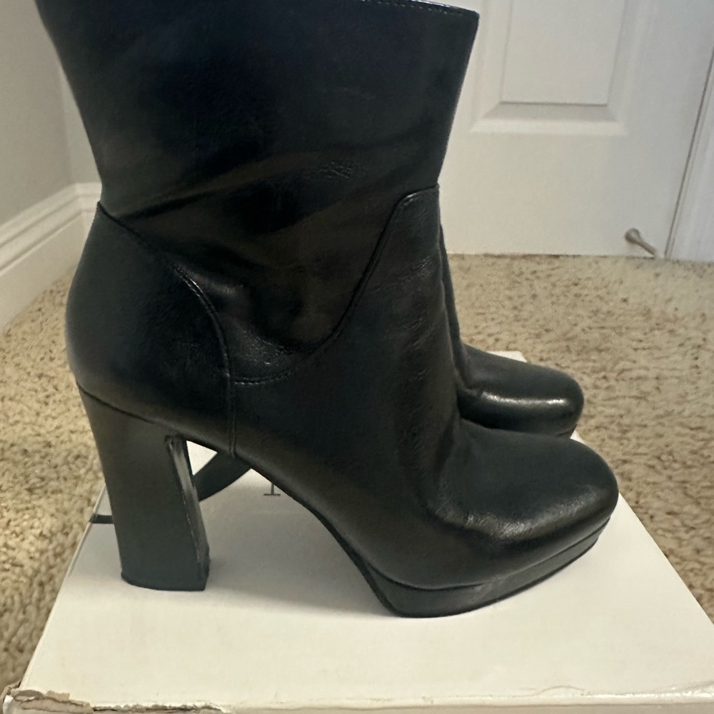 Nine West Sleek Black Heeled Boots